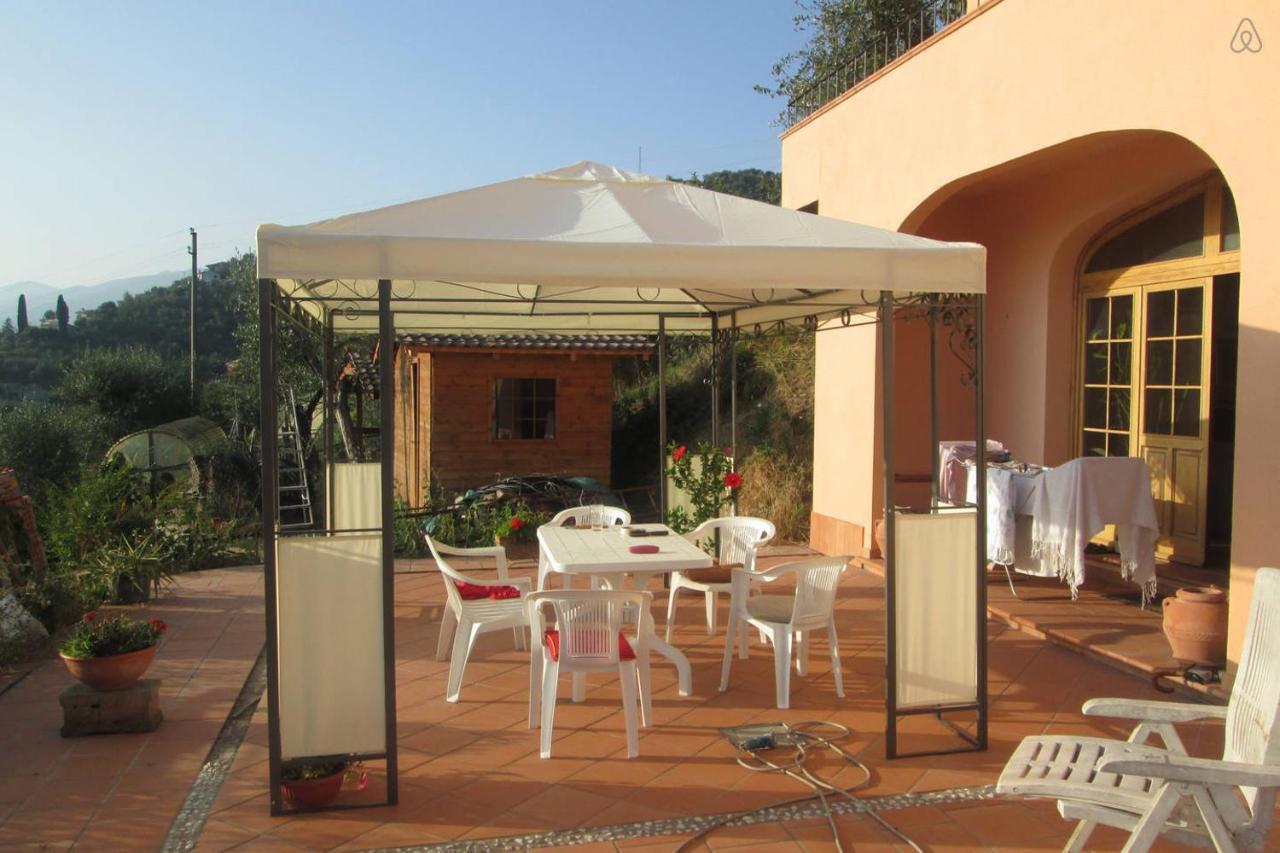 Room In Villa - Room In The Hills With Garden And Sea View San Salvatore  Exterior foto